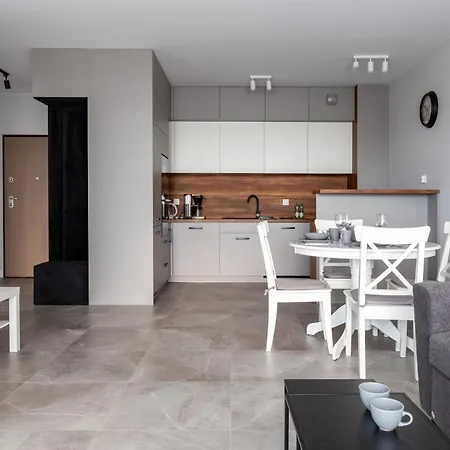 Marina Modern By Bookinghost Apartman *